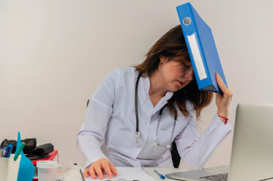 Análisis de cargas laborales en instituciones de salud
